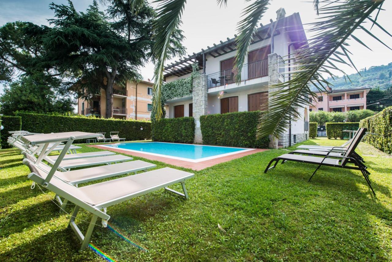 Appartamenti Meridiana Torri Del Benaco Exterior photo